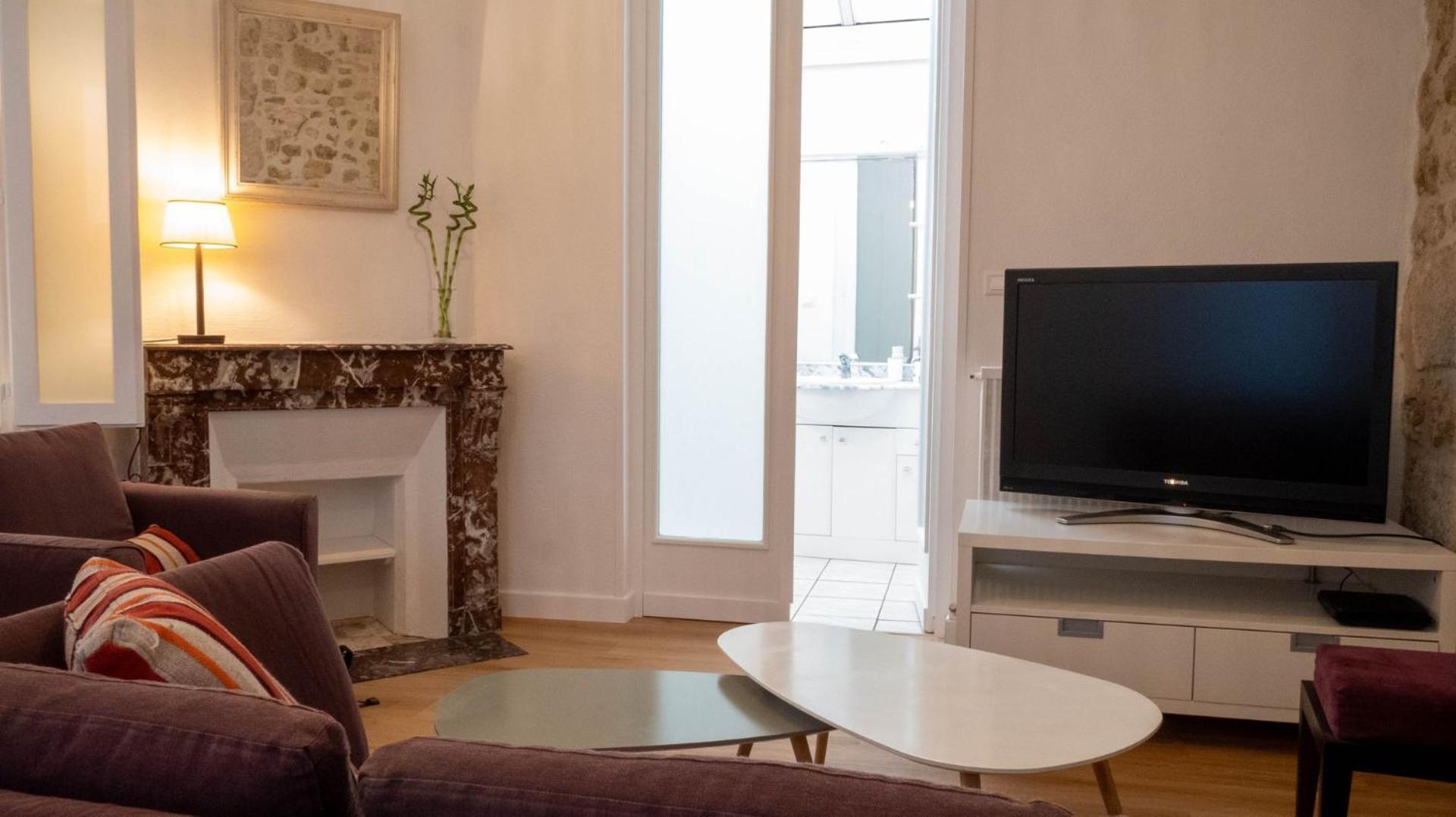 Апартаменты Le Puit De Lumiere - Comfortable T3 In Poitiers! Экстерьер фото