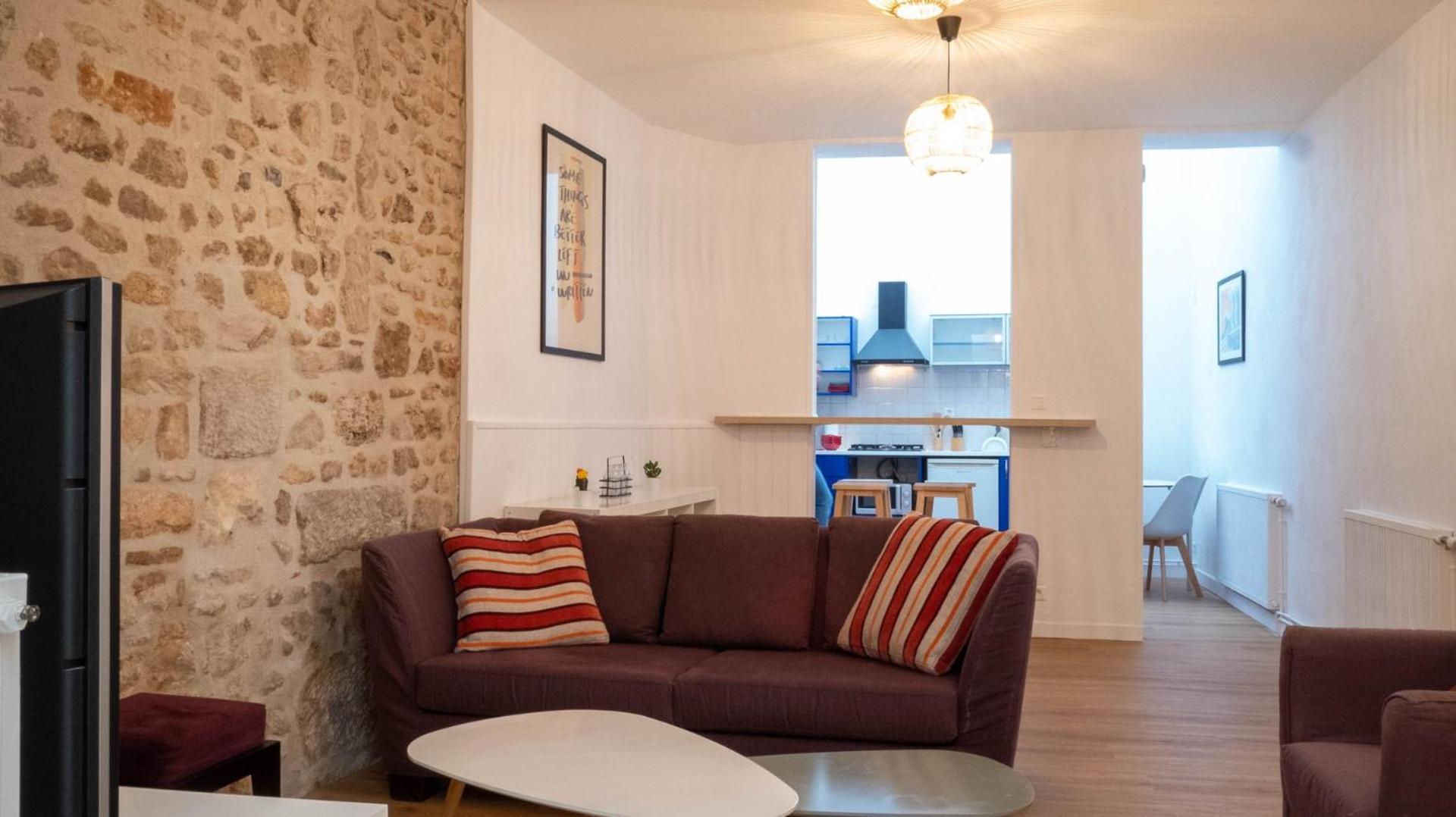 Апартаменты Le Puit De Lumiere - Comfortable T3 In Poitiers! Экстерьер фото