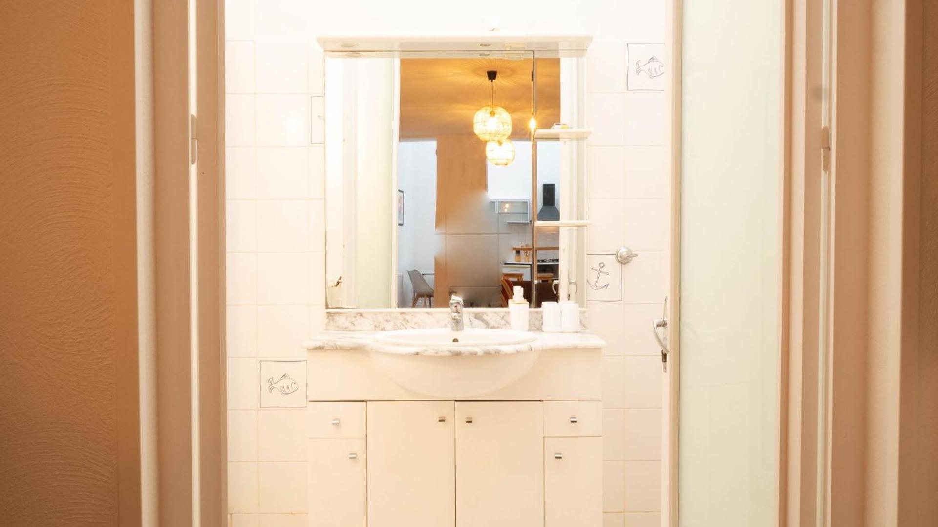 Апартаменты Le Puit De Lumiere - Comfortable T3 In Poitiers! Экстерьер фото
